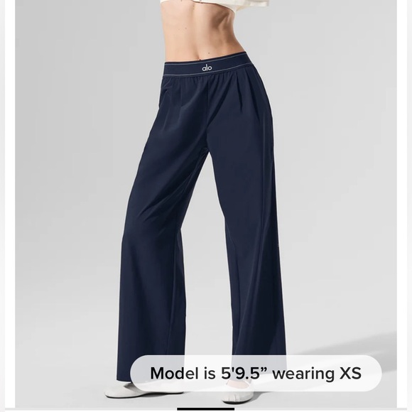 ALO Yoga Pants - ALO Suit up trouser regular brand new size M.  $148 Retail
